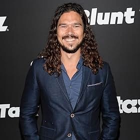 Luke Arnold